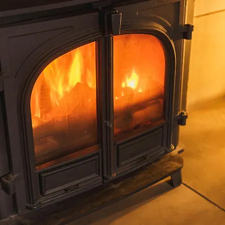 בית נופש Half Way House, Clappersgate, Sleeps 8 אמבלסייד