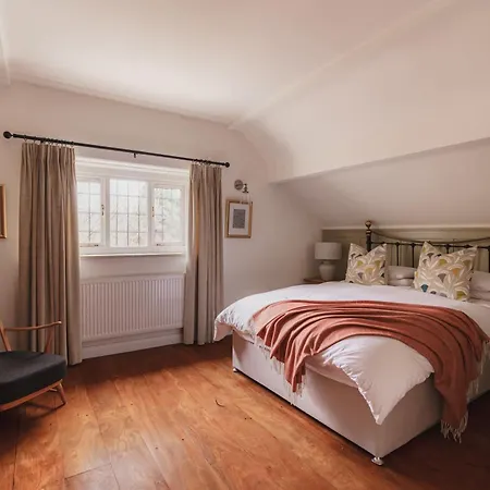 Сasa de vacaciones Half Way House, Clappersgate, Sleeps 8 *