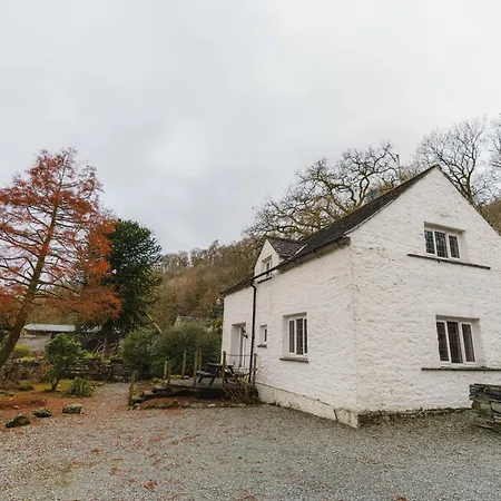 Holiday home Half Way House, Clappersgate, Sleeps 8 *
